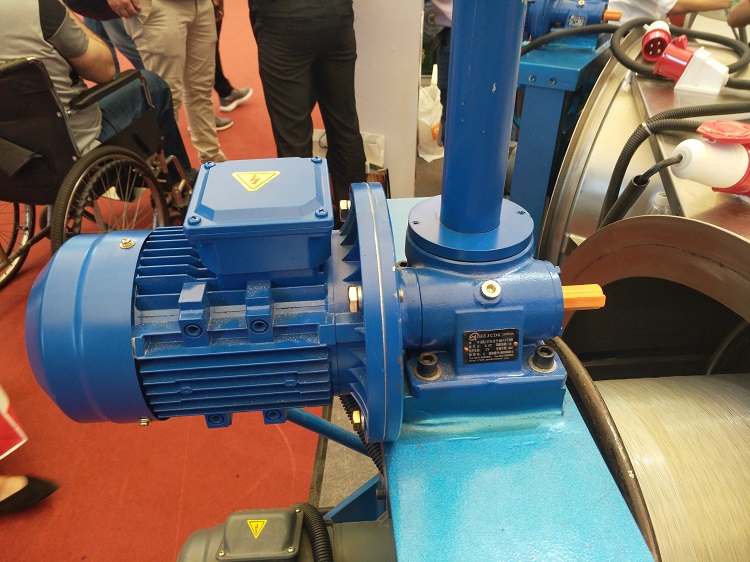 包裝機(jī)械用絲(si)桿(gan)陞降機(jī)(ji)